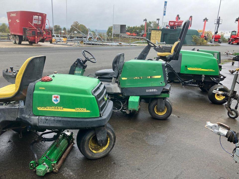 John Deere Spindelmäher, Großflächenmäher 2243, 2500A, 3235C - Garden mower: picture 2 John Deere Spindelmäher, Großflächenmäher 2243, 2500A, 3235C - Garden mower: picture 2