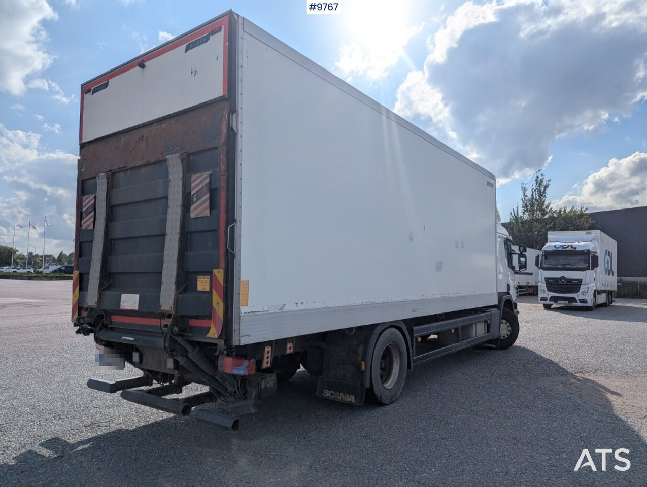 Box Truck Scania P320 4X2 with tail lift - Box truck: picture 4 Box Truck Scania P320 4X2 with tail lift - Box truck: picture 4