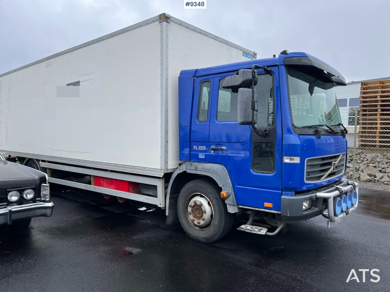 Box Truck Volvo FL6 4X2 with tail lift - Box truck: picture 2 Box Truck Volvo FL6 4X2 with tail lift - Box truck: picture 2