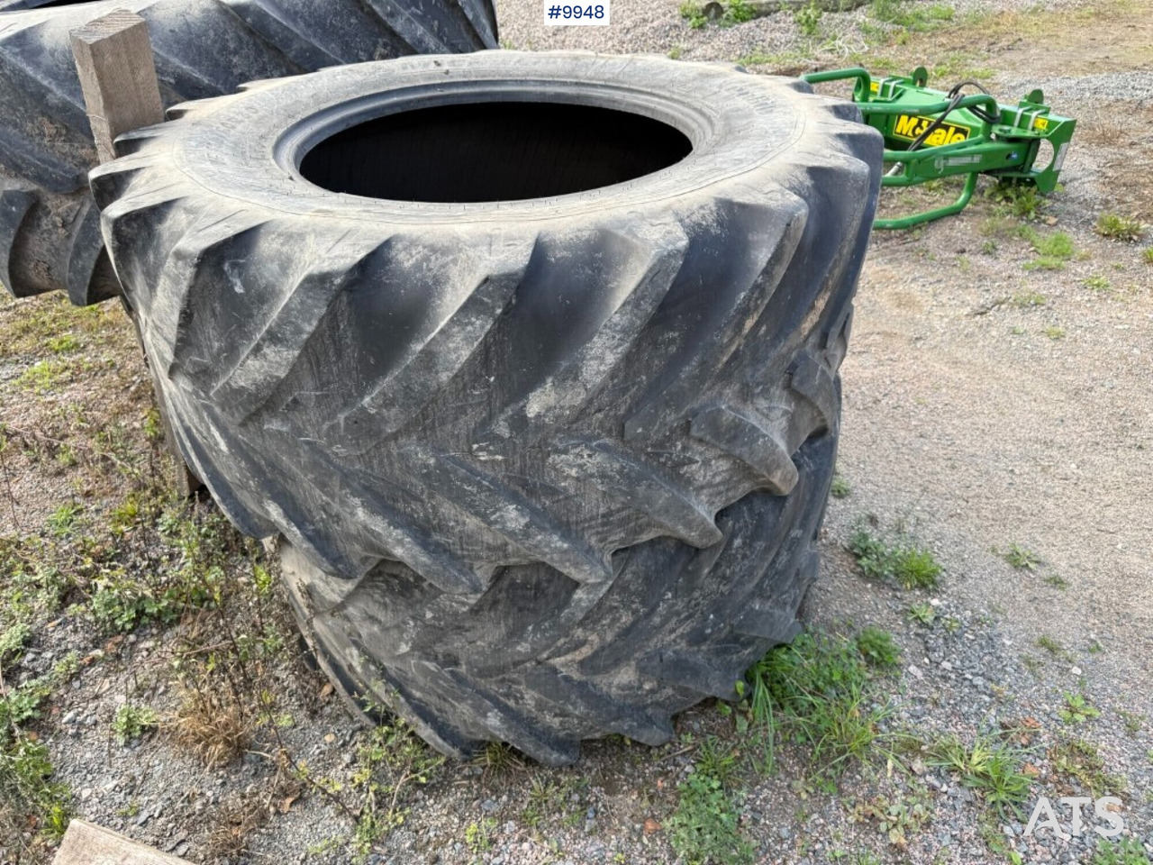 Tire for Farm tractor Däck till traktor Michelin fram och bak: picture 9