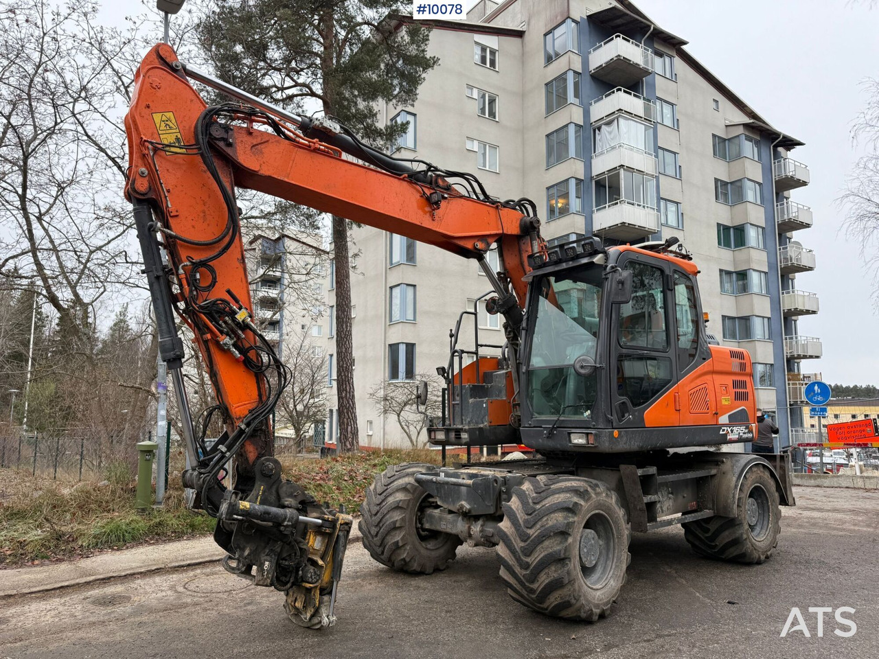 Doosan DX165W-5 Wheeled excavator (VIDEO) - Wheel excavator: picture 1 Doosan DX165W-5 Wheeled excavator (VIDEO) - Wheel excavator: picture 1