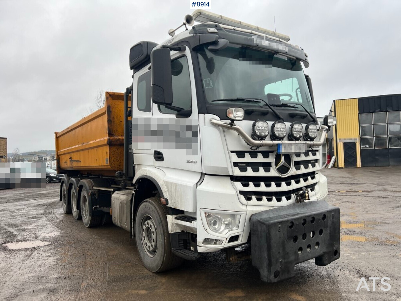 Hooklift Truck Mercedes-Benz Arocs with plow attachments - Hook lift truck: picture 2 Hooklift Truck Mercedes-Benz Arocs with plow attachments - Hook lift truck: picture 2