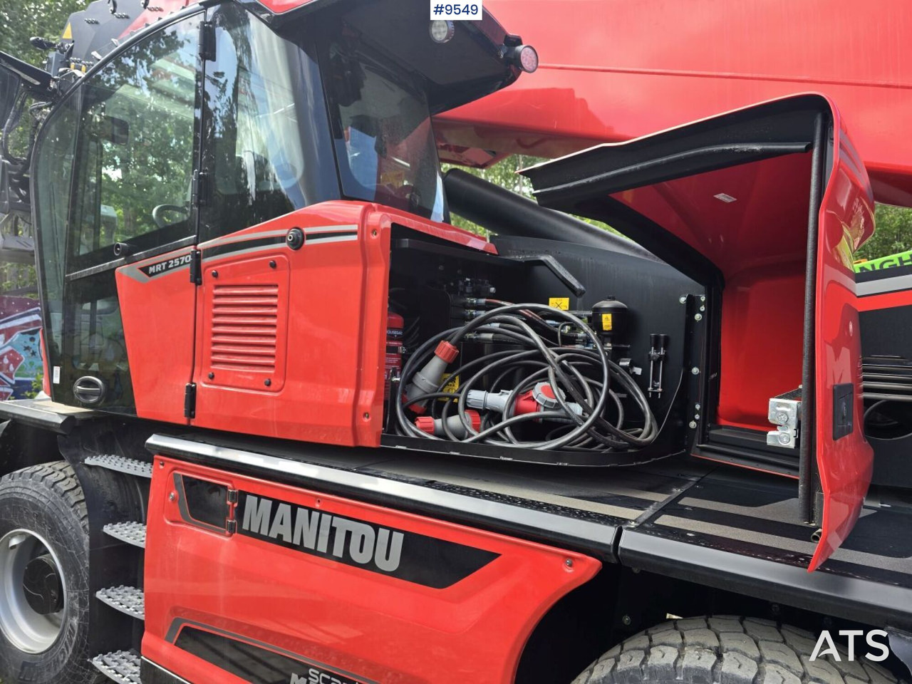 Telescopic handler Manitou MRT 2570 Rotating Telescopic Handler: picture 10