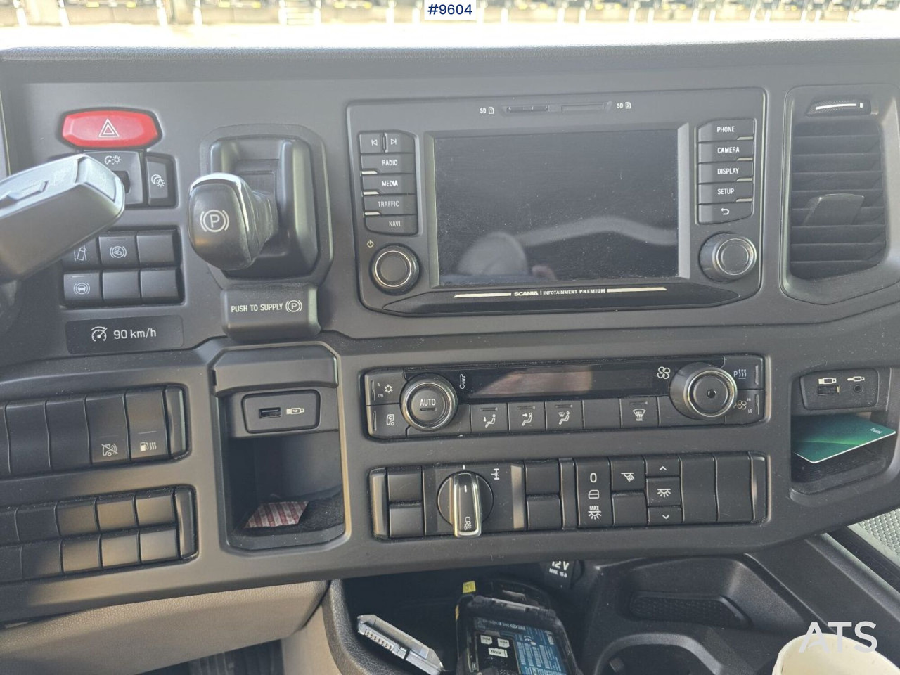 Box truck Scania P250 Liftable and lowerable body: picture 20