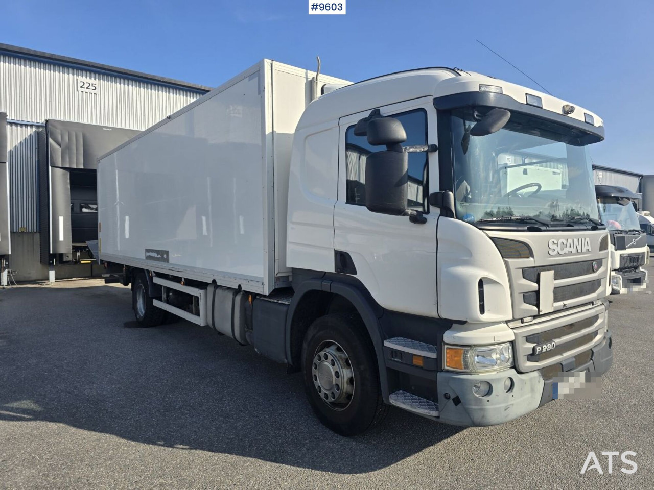 Scania P280 Skåpbil - Box truck: picture 2 Scania P280 Skåpbil - Box truck: picture 2