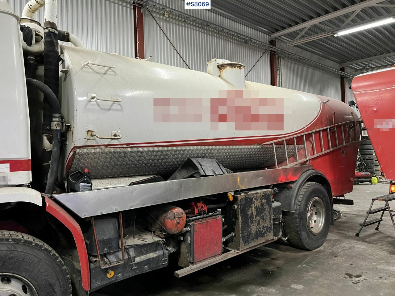 Suction/Combi truck, Scania P92H 4x2, Rep-object - Vacuum truck: picture 4 Suction/Combi truck, Scania P92H 4x2, Rep-object - Vacuum truck: picture 4