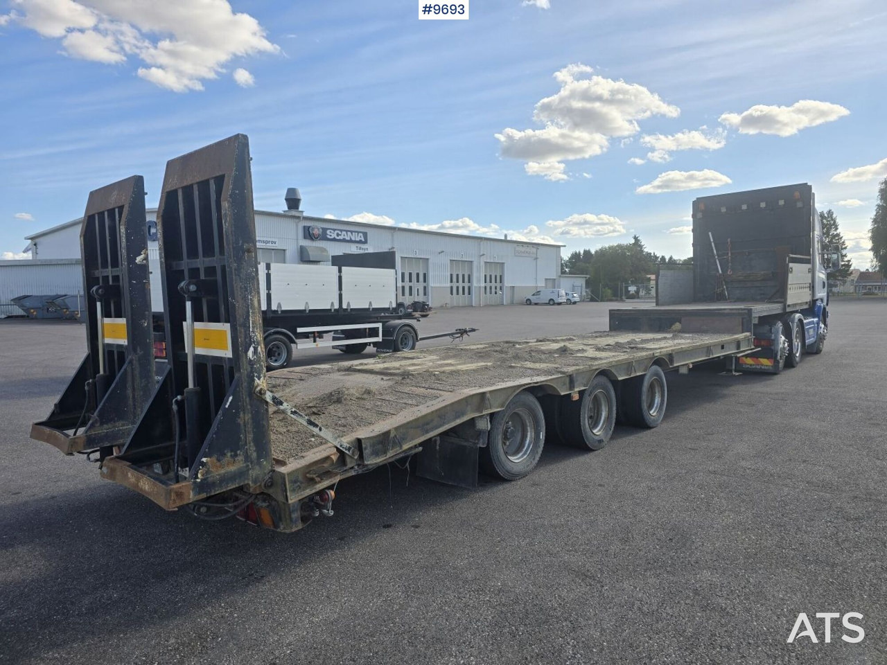 Scania dragbil med maskintrailer - Tractor unit, Autotransporter semi-trailer: picture 3 Scania dragbil med maskintrailer - Tractor unit, Autotransporter semi-trailer: picture 3