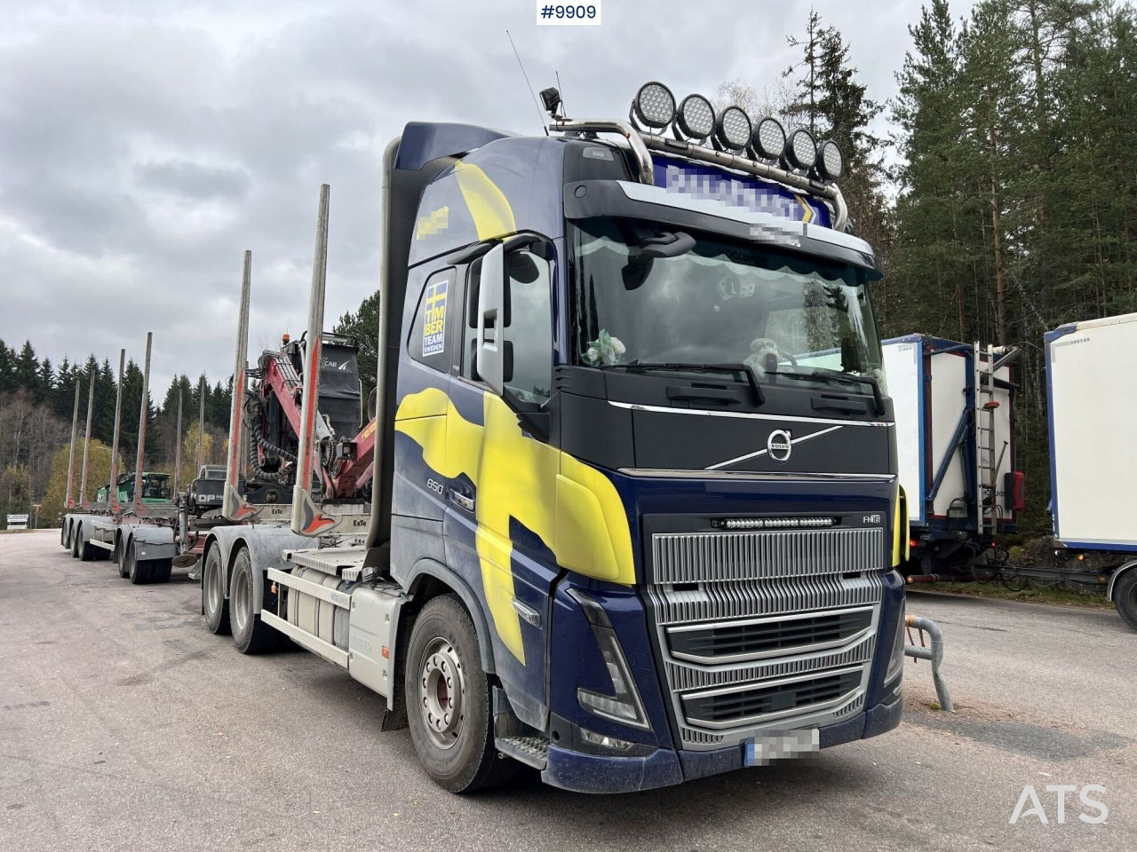 Volvo FH 64R Timber truck with crane and trailer - Timber truck, Crane truck: picture 2 Volvo FH 64R Timber truck with crane and trailer - Timber truck, Crane truck: picture 2