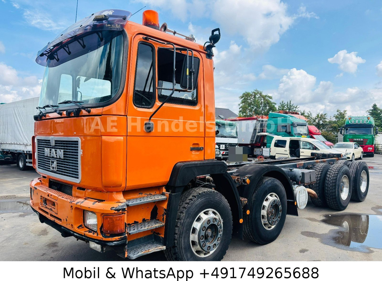 MAN E65 5-40 BL 8x4 *Retarder/Analog/AP/Tempomat/AHK - Cab chassis truck: picture 1 MAN E65 5-40 BL 8x4 *Retarder/Analog/AP/Tempomat/AHK - Cab chassis truck: picture 1