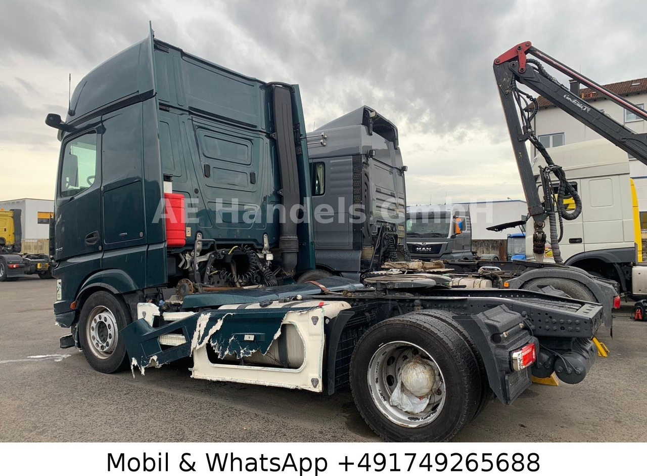 Mercedes-Benz Actros V 1843 L LL LowDeck *Retarder/ACC/2xTank - Tractor unit: picture 3 Mercedes-Benz Actros V 1843 L LL LowDeck *Retarder/ACC/2xTank - Tractor unit: picture 3