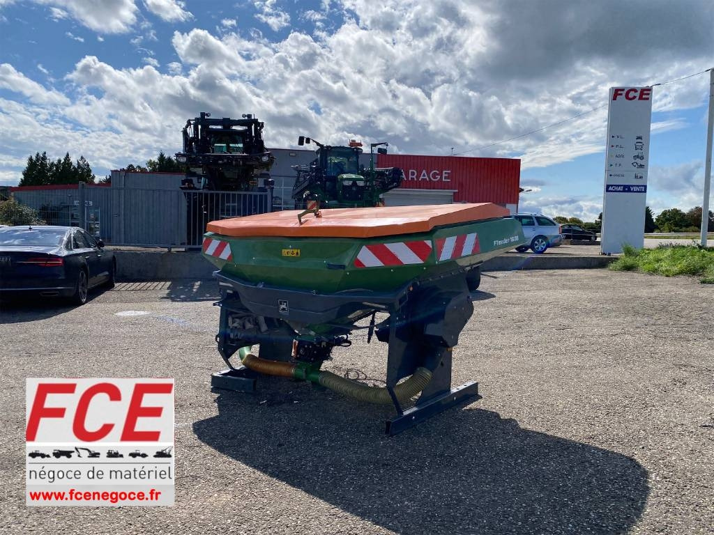 Amazone F-TENDER 1600 Endommagée - Fertilizer spreader: picture 1 Amazone F-TENDER 1600 Endommagée - Fertilizer spreader: picture 1