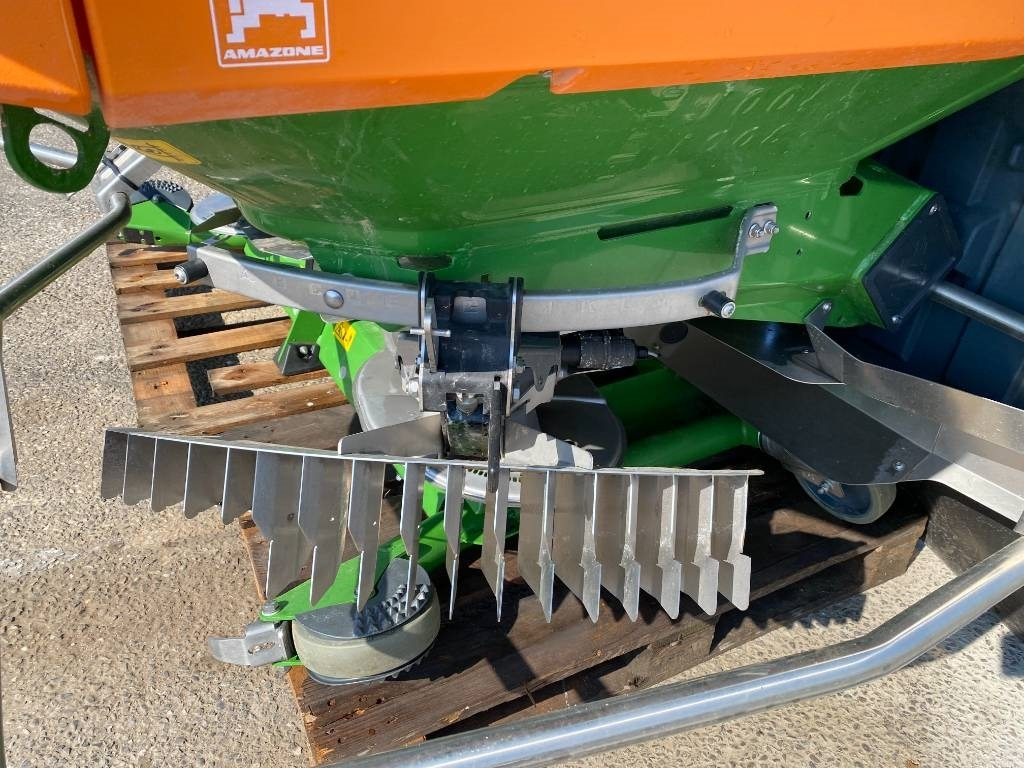 Fertilizer spreader Amazone ZA-V 4200 ProfisTronic / IsoBus: picture 12