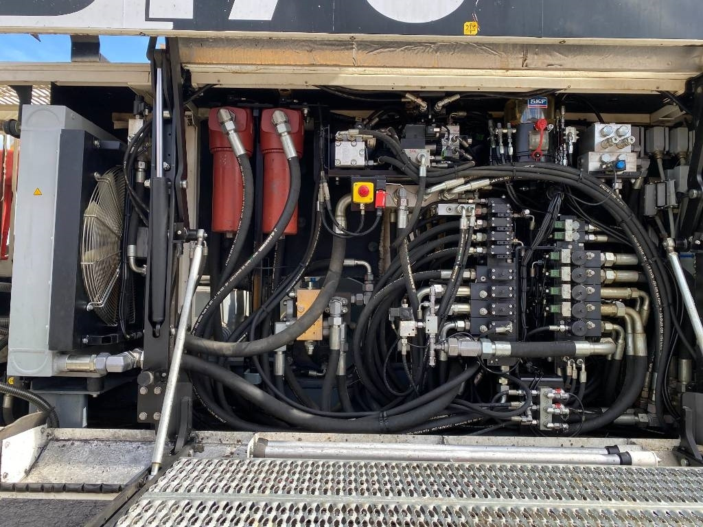 Drilling rig Casagrande B 175 XP 1er Main/Origine Française endommagée: picture 17 Drilling rig Casagrande B 175 XP 1er Main/Origine Française endommagée: picture 17