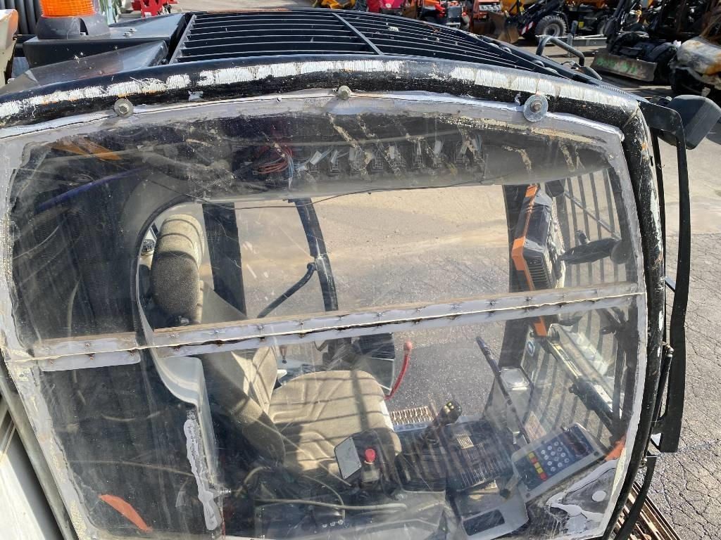 Drilling rig Casagrande B 175 XP 1er Main/Origine Française endommagée: picture 43 Drilling rig Casagrande B 175 XP 1er Main/Origine Française endommagée: picture 43