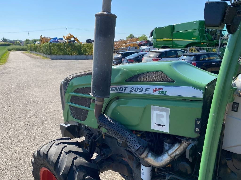 Farm tractor Fendt 209F Vario TMS 1er Main endommagé: picture 29