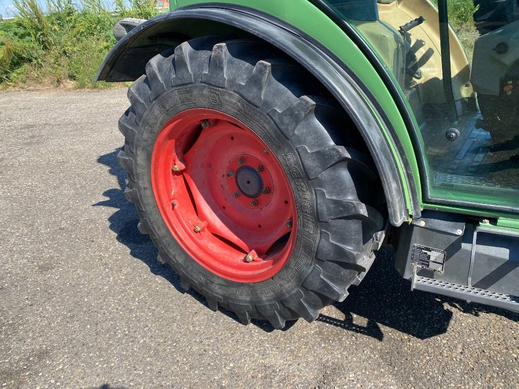 Farm tractor Fendt 209F Vario TMS 1er Main endommagé: picture 47