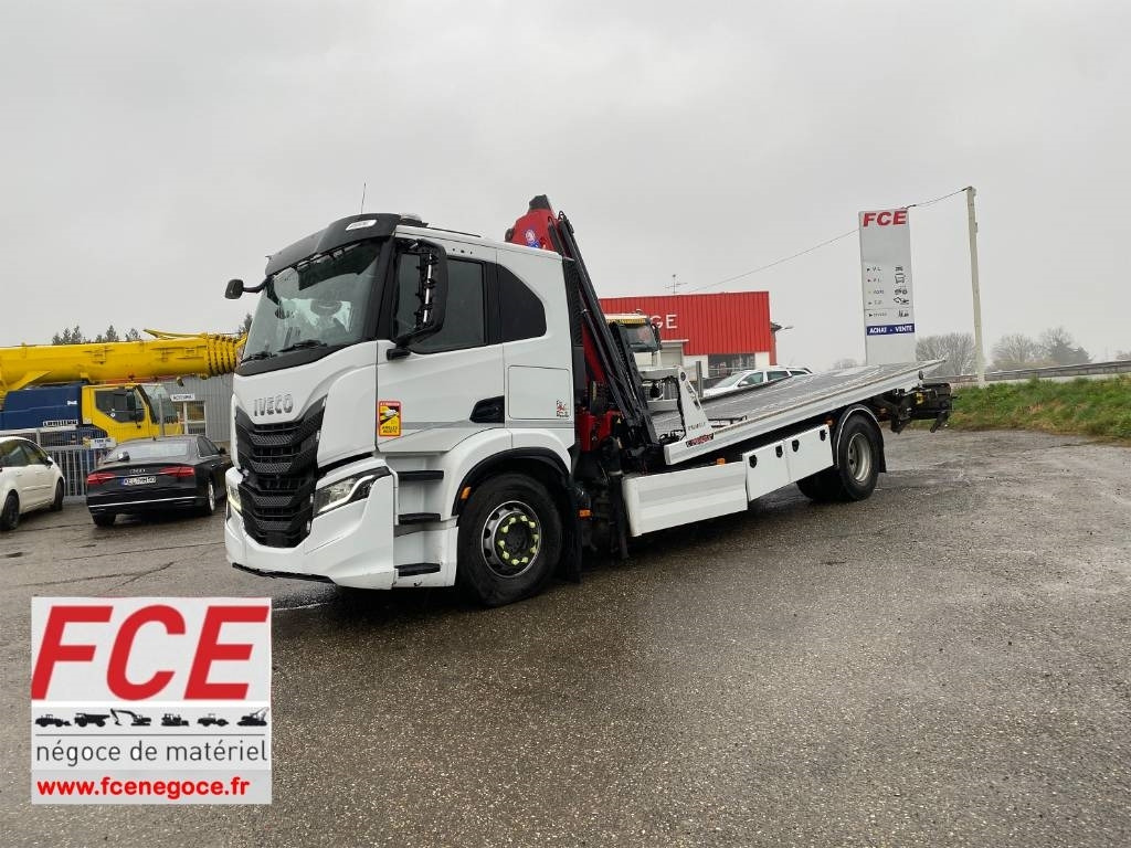 Iveco S WAY480 /FIAULT PF60 +GRUE HMF endommagée - Tow truck: picture 1 Iveco S WAY480 /FIAULT PF60 +GRUE HMF endommagée - Tow truck: picture 1