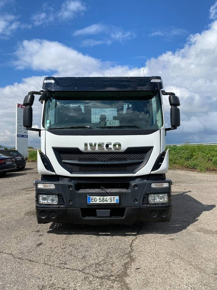 Iveco STRALIS 360 e6 A Réparer - Autotransporter truck: picture 2 Iveco STRALIS 360 e6 A Réparer - Autotransporter truck: picture 2