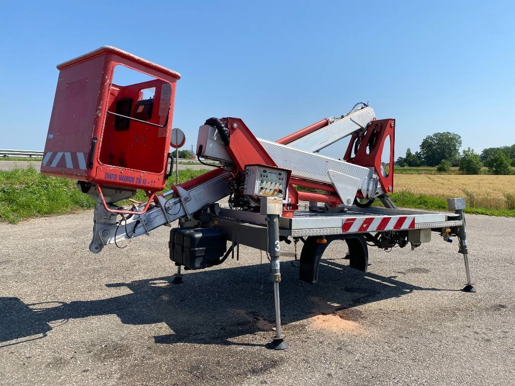 Multitel Nacelle Multitel MX 200 A réviser - Truck mounted aerial platform: picture 4 Multitel Nacelle Multitel MX 200 A réviser - Truck mounted aerial platform: picture 4