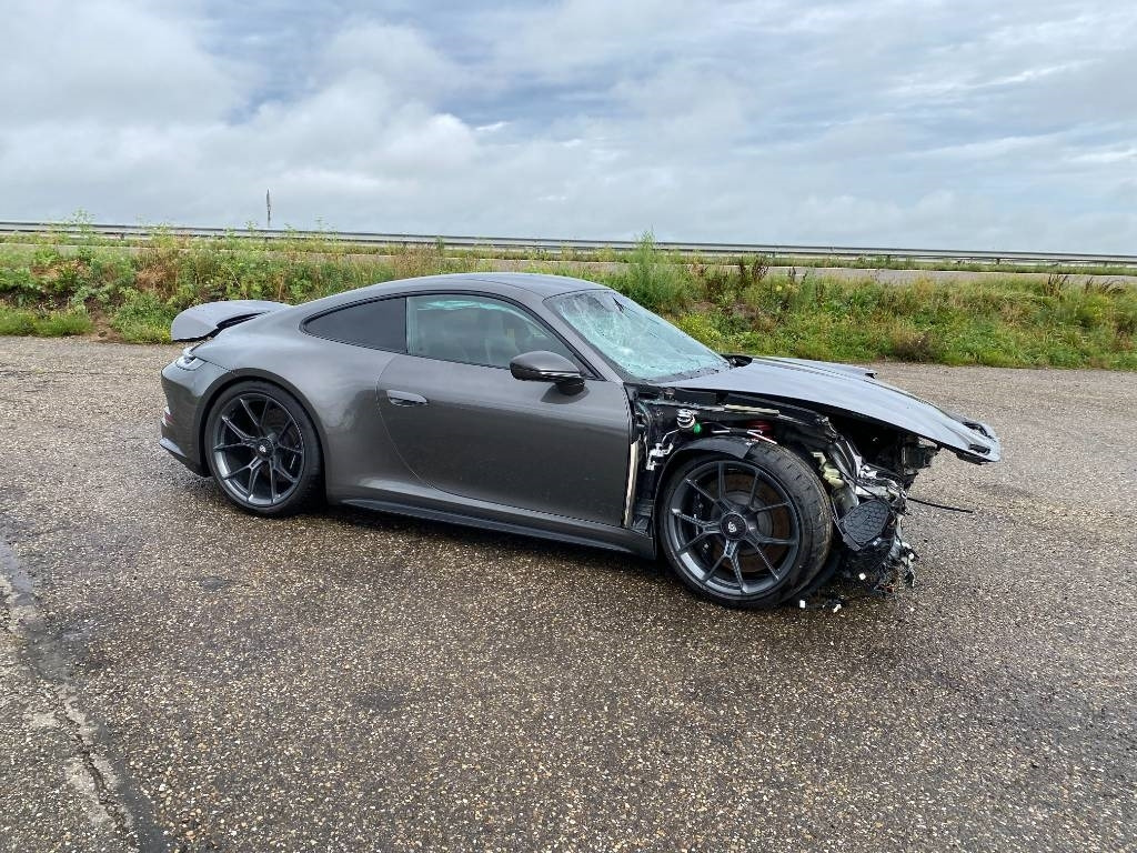 Porsche 911/ 992 - 4.0i GT3 Pack Touring 1er Main  - Car: picture 3 Porsche 911/ 992 - 4.0i GT3 Pack Touring 1er Main  - Car: picture 3
