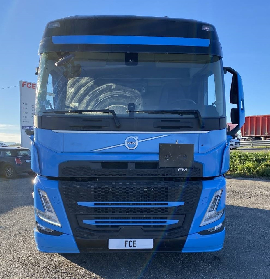 Volvo FM 460 / 1er Main endommagé - Tractor unit: picture 2 Volvo FM 460 / 1er Main endommagé - Tractor unit: picture 2