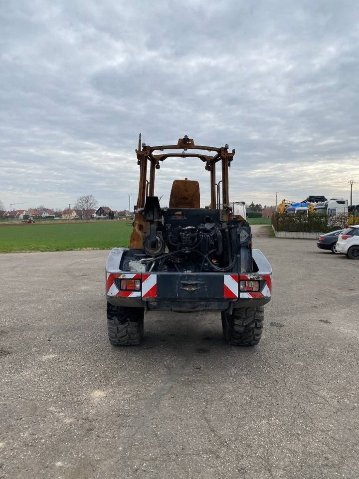 Yanmar V 100 / Certificat CE endommagée - Wheel loader: picture 5 Yanmar V 100 / Certificat CE endommagée - Wheel loader: picture 5