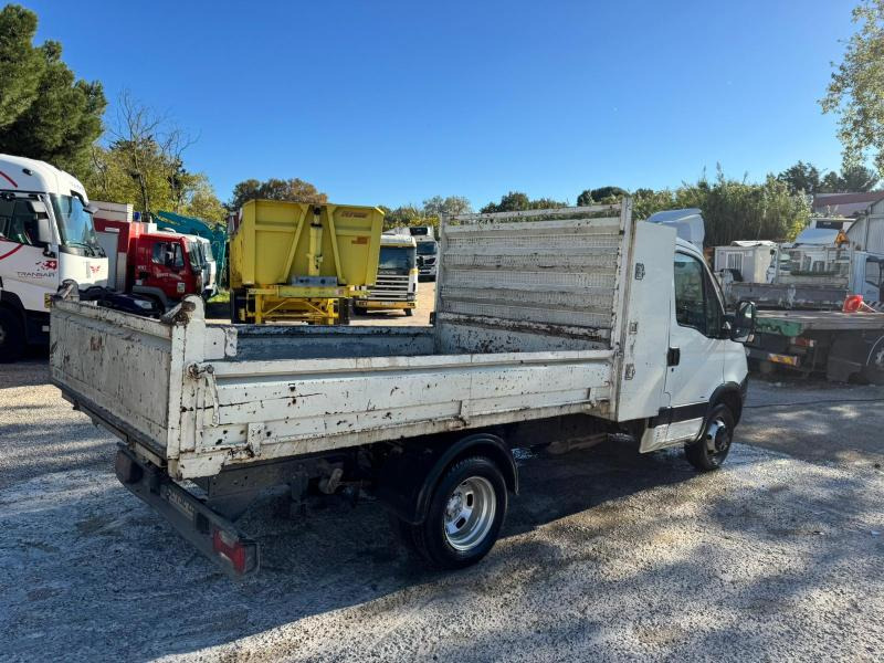 Iveco Daily 35C12 - Tipper van: picture 4 Iveco Daily 35C12 - Tipper van: picture 4