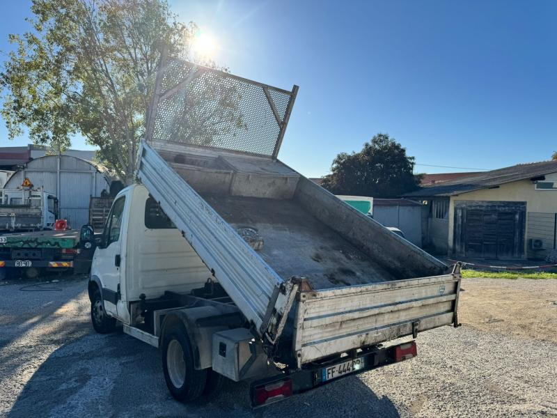 Iveco Daily 35C15 - Tipper van: picture 2 Iveco Daily 35C15 - Tipper van: picture 2