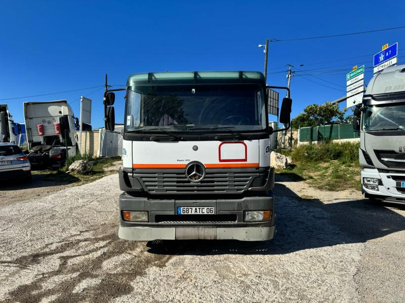 Mercedes Axor 1828 - Tractor unit: picture 2 Mercedes Axor 1828 - Tractor unit: picture 2