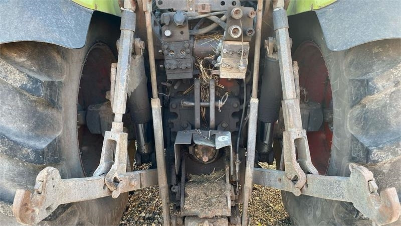 Claas AXION 830 CEBIS - Farm tractor: picture 4 Claas AXION 830 CEBIS - Farm tractor: picture 4