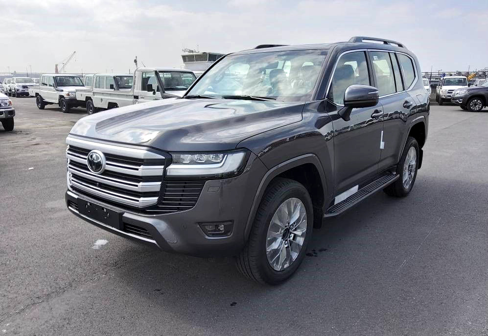 Toyota Land Cruiser 300 V6 VXR ZX 7 SEATERS / PLACES 3.5L Petrol Automatic AEOB - Car: picture 1 Toyota Land Cruiser 300 V6 VXR ZX 7 SEATERS / PLACES 3.5L Petrol Automatic AEOB - Car: picture 1