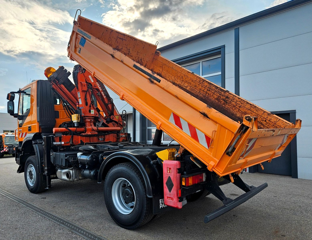 Iveco Trakker 190T33 4x4 Euro5 Kran Atlas Funk - Tipper, Crane truck: picture 3 Iveco Trakker 190T33 4x4 Euro5 Kran Atlas Funk - Tipper, Crane truck: picture 3
