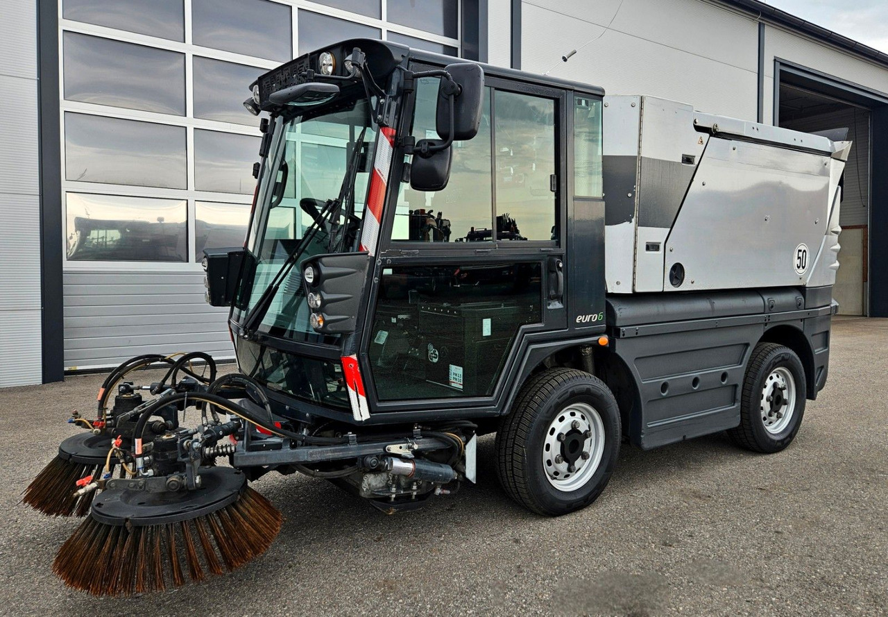 Schmidt Swingo Compact 200 Euro6 - Road sweeper: picture 1 Schmidt Swingo Compact 200 Euro6 - Road sweeper: picture 1