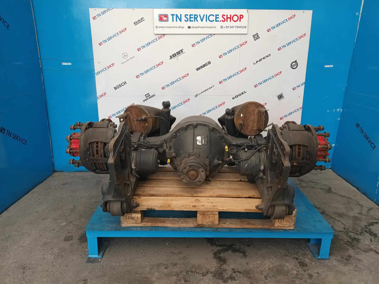 Assale posteriore Renault Magnum E5 - Axle and parts: picture 1 Assale posteriore Renault Magnum E5 - Axle and parts: picture 1