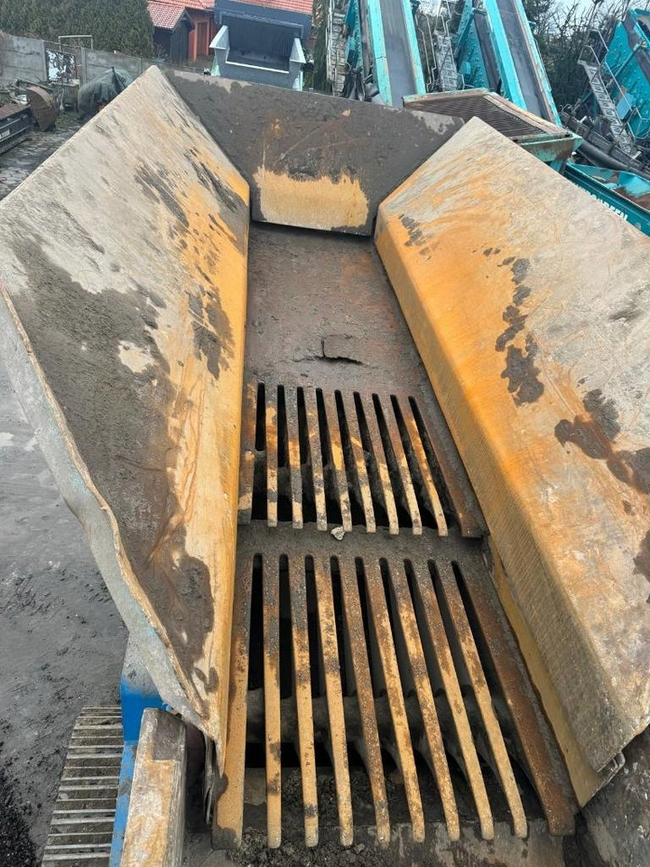 Mobile crusher PowerScreen Terex Pegson XR400: picture 11 Mobile crusher PowerScreen Terex Pegson XR400: picture 11