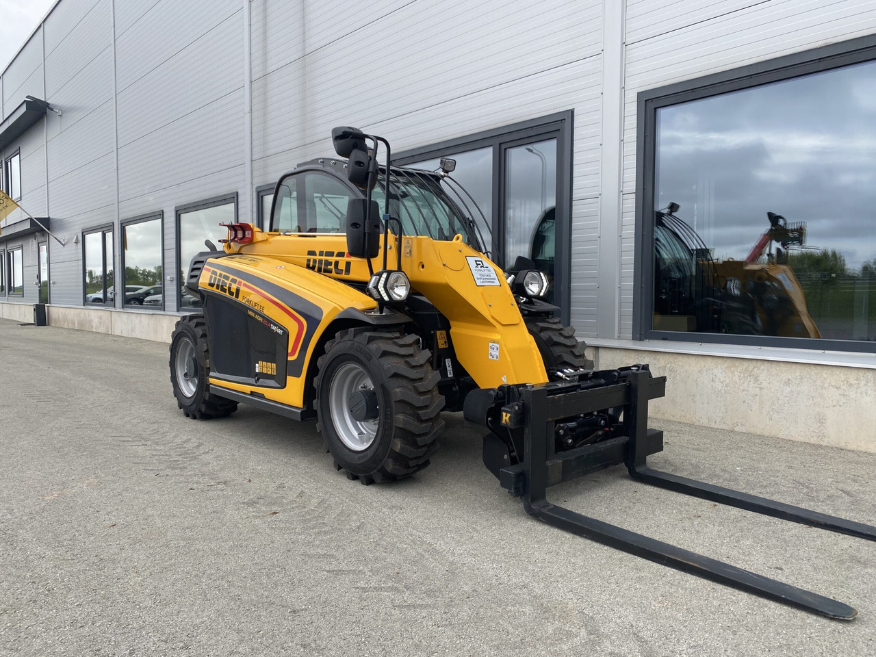 Dieci Mini Agri 20.4 SMART 37 kW - Telescopic handler: picture 3 Dieci Mini Agri 20.4 SMART 37 kW - Telescopic handler: picture 3