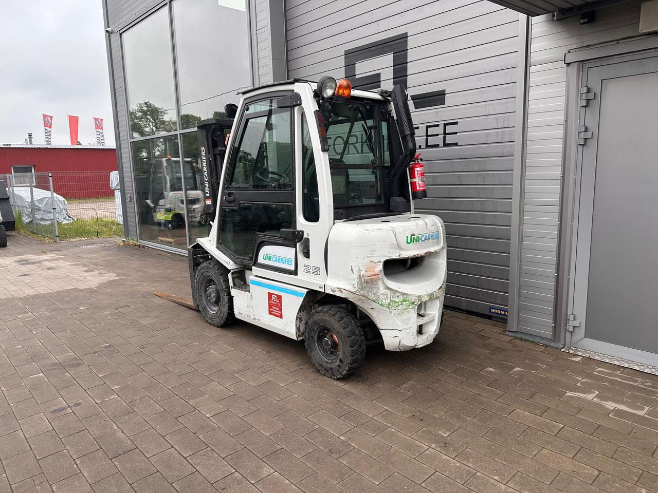 Unicarriers Y1D2A25Q - Diesel forklift: picture 3 Unicarriers Y1D2A25Q - Diesel forklift: picture 3