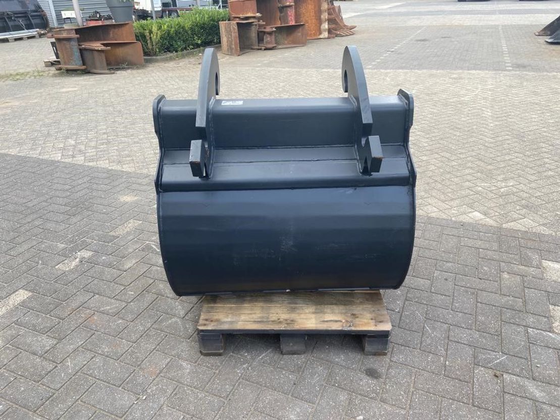 VemaTec NEW CW30 Bucket 1000mm 5 Teeth - Excavator bucket: picture 4 VemaTec NEW CW30 Bucket 1000mm 5 Teeth - Excavator bucket: picture 4