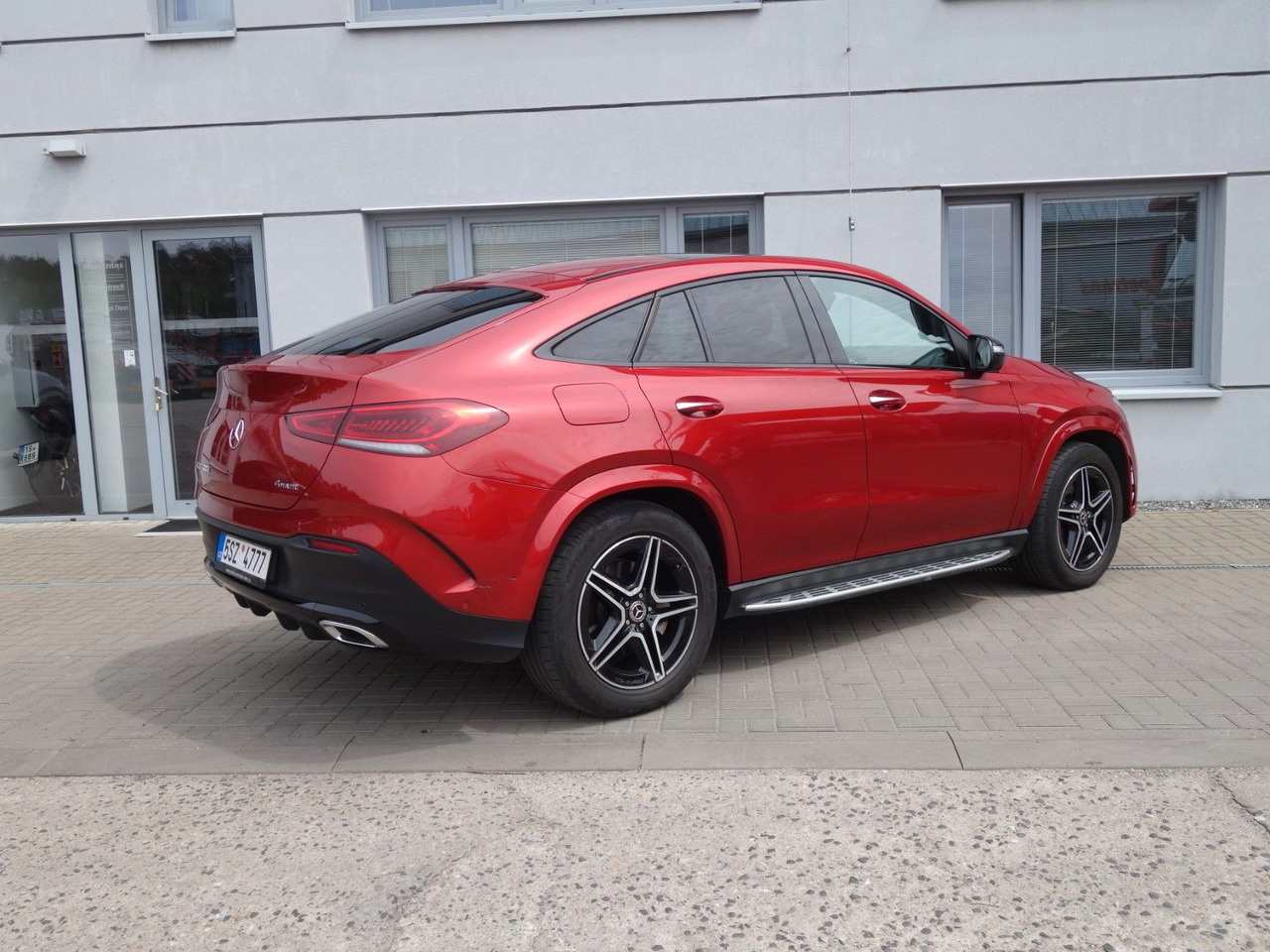 Mercedes-Benz GLE 400 d 4Matic Coupe Pano - SUV: picture 5 Mercedes-Benz GLE 400 d 4Matic Coupe Pano - SUV: picture 5
