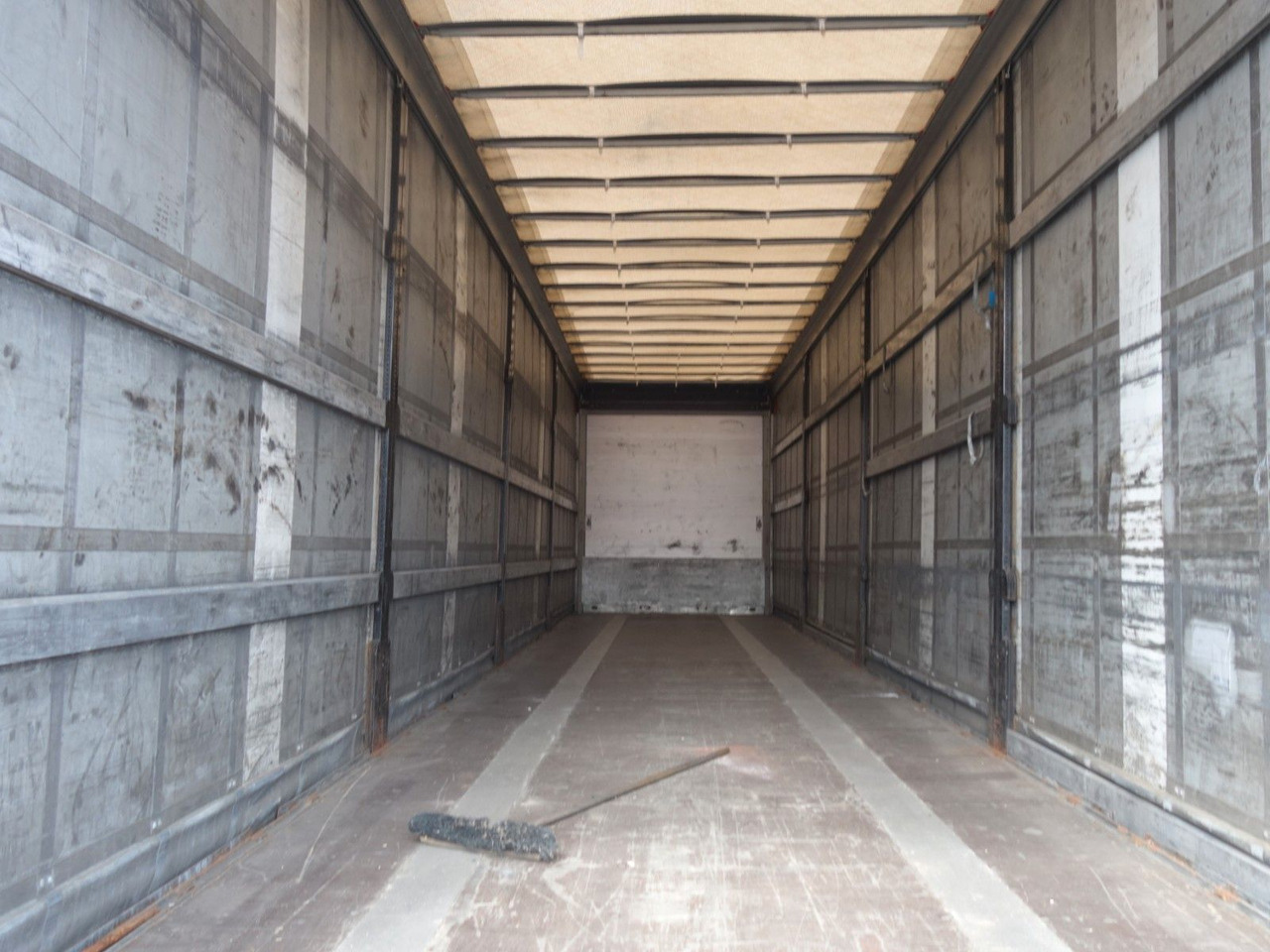 Schwarzmüller SPA 3/E MEGA, Liftachse, SAF Achsen - Curtainsider semi-trailer: picture 5 Schwarzmüller SPA 3/E MEGA, Liftachse, SAF Achsen - Curtainsider semi-trailer: picture 5