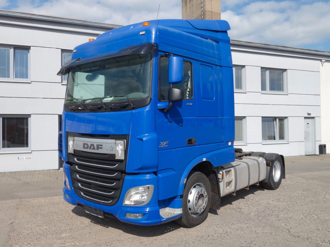 DAF XF 460 SC ST, Xenon, Standklima, 3 Stk. - Tractor unit: picture 2 DAF XF 460 SC ST, Xenon, Standklima, 3 Stk. - Tractor unit: picture 2