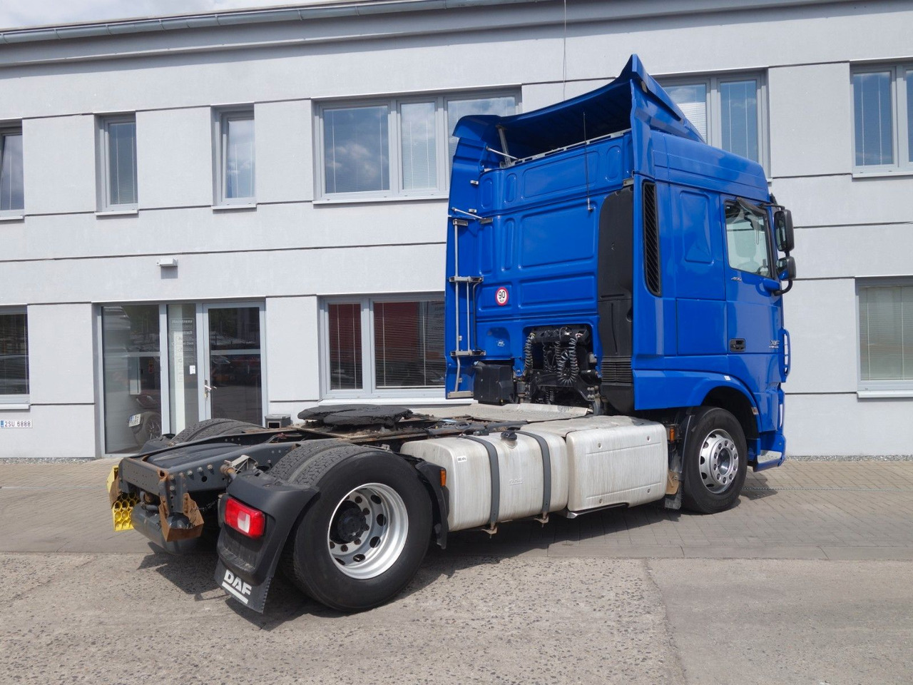 DAF XF 460 SC Standard, Standklima, 3 Stk. - Tractor unit: picture 5 DAF XF 460 SC Standard, Standklima, 3 Stk. - Tractor unit: picture 5