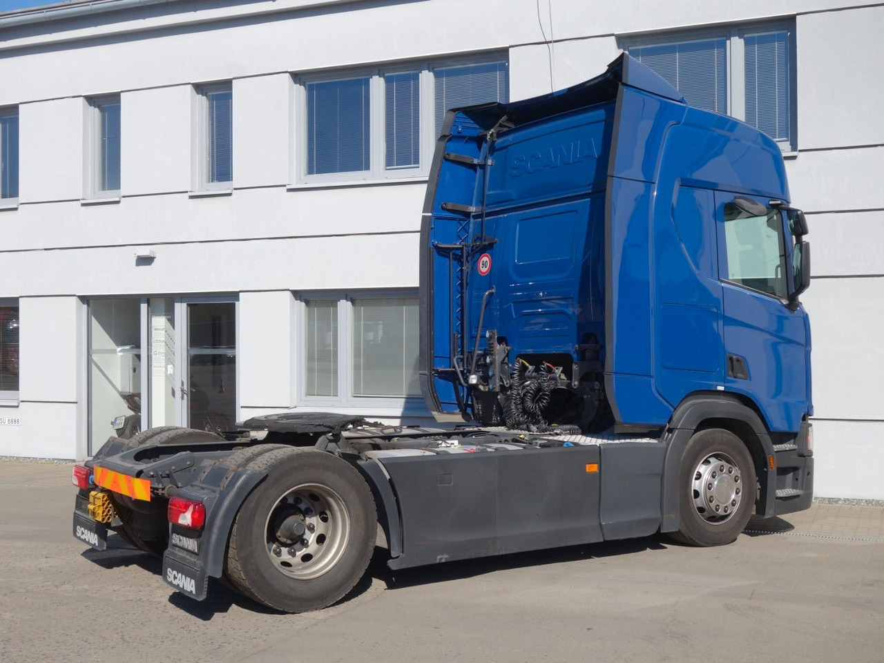 Scania R 450 Standard, Retarder, Full service - Tractor unit: picture 5 Scania R 450 Standard, Retarder, Full service - Tractor unit: picture 5