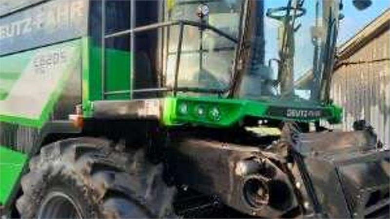 Deutz-fahr 6205 TS - Combine harvester: picture 1 Deutz-fahr 6205 TS - Combine harvester: picture 1