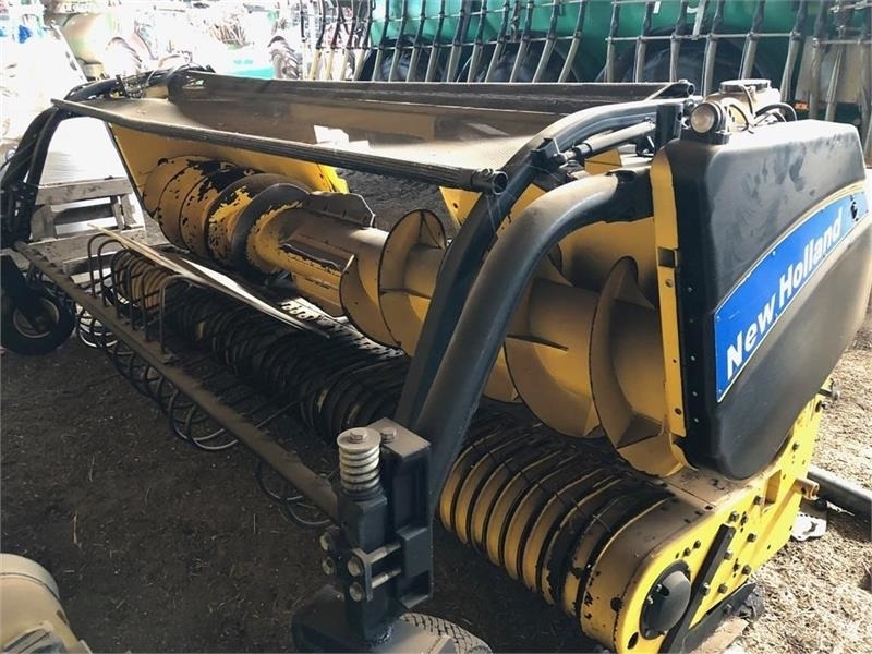 New Holland 356W - Forage harvester attachment: picture 1 New Holland 356W - Forage harvester attachment: picture 1