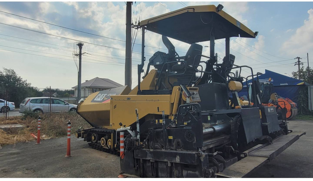 CAT AP-655D - Asphalt paver: picture 4 CAT AP-655D - Asphalt paver: picture 4