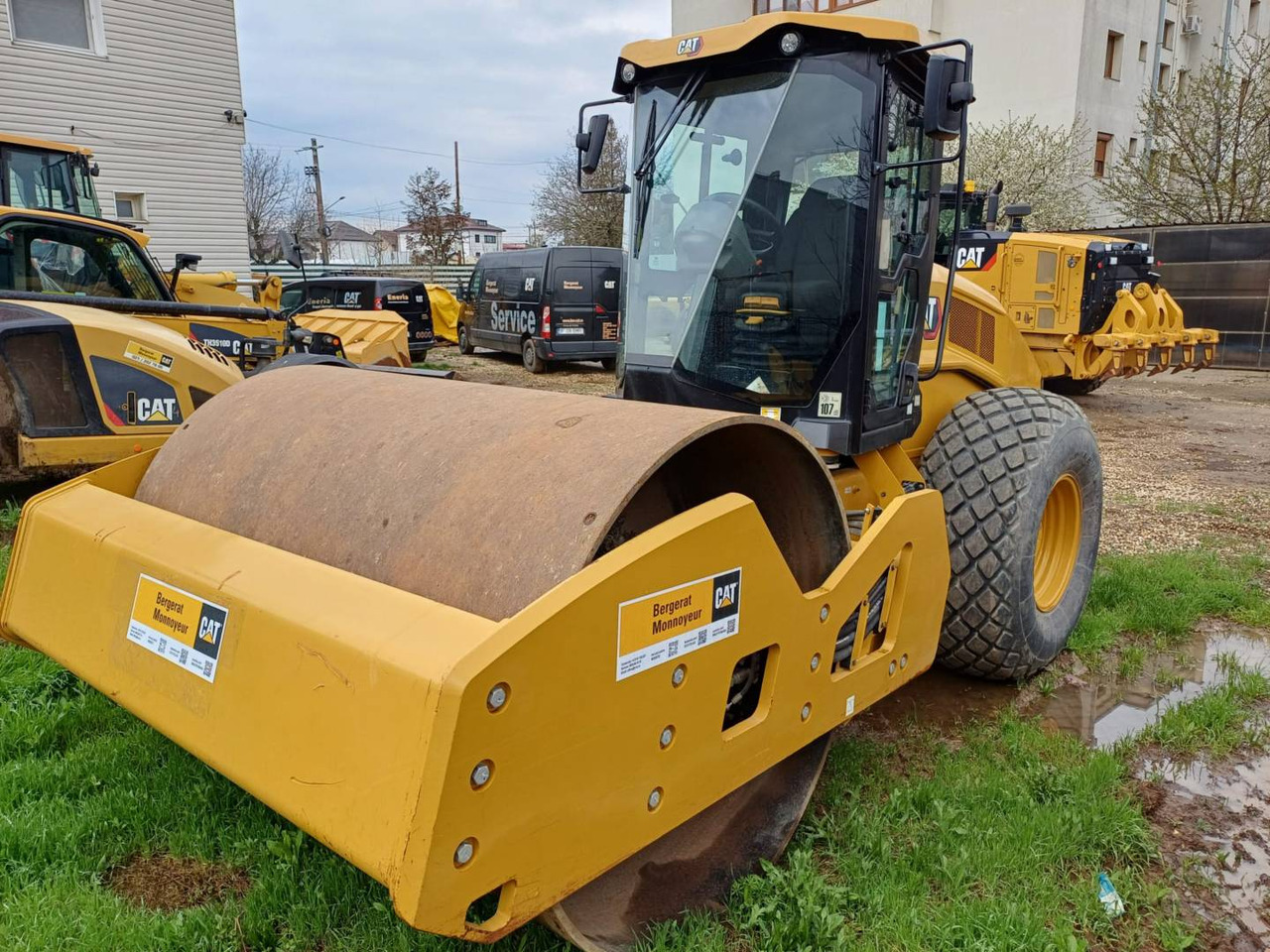 CAT CS12GC - Compactor: picture 1 CAT CS12GC - Compactor: picture 1
