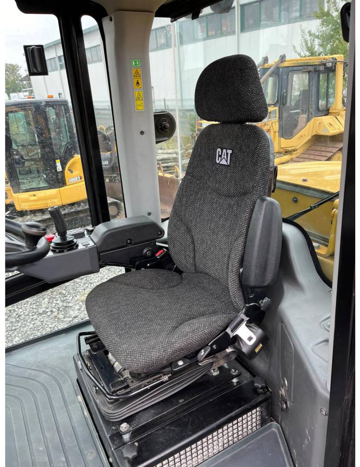 Compactor CAT CS64B: picture 9