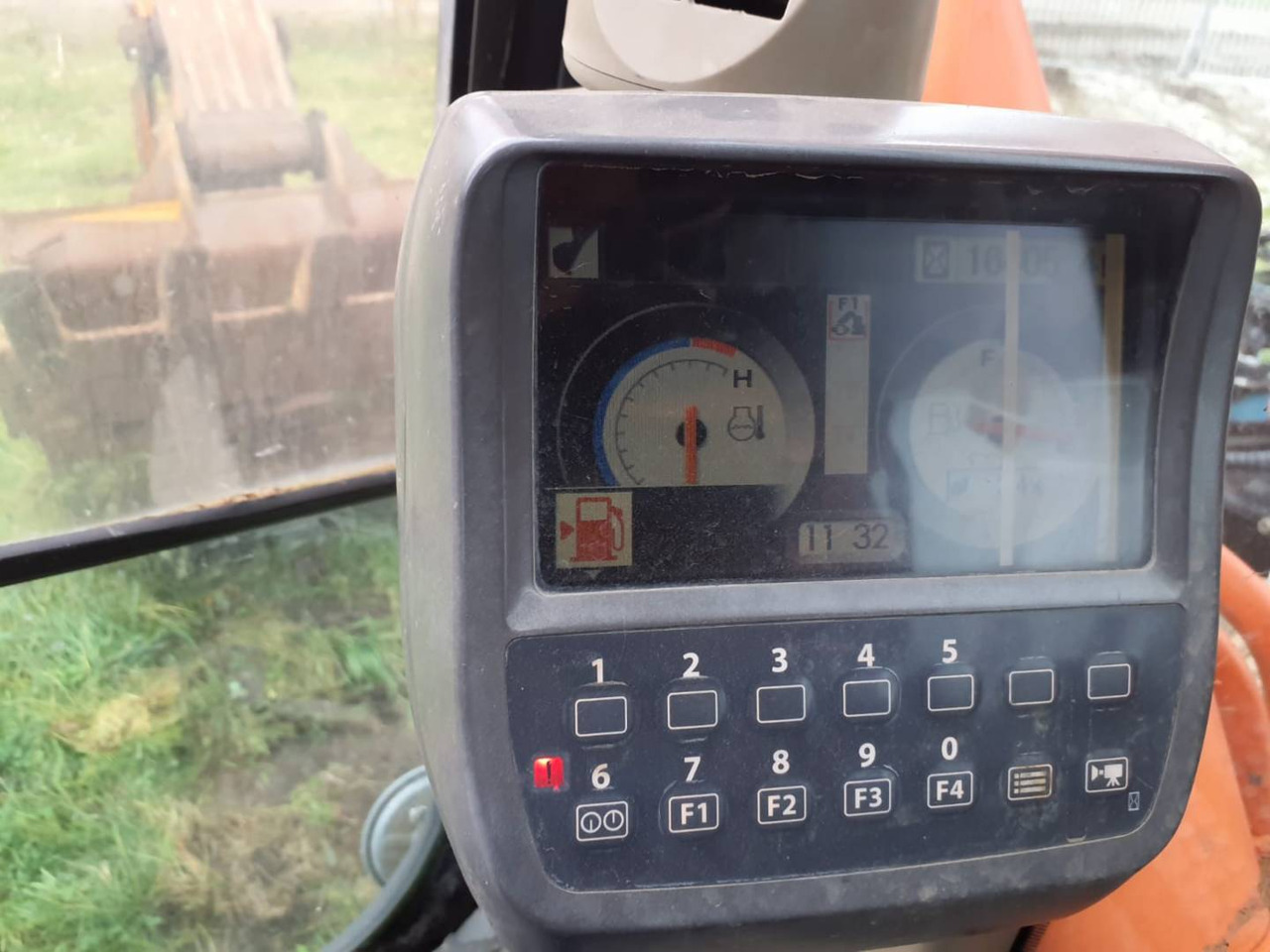 HITACHI ZX280LCN-3 - Crawler excavator: picture 5 HITACHI ZX280LCN-3 - Crawler excavator: picture 5