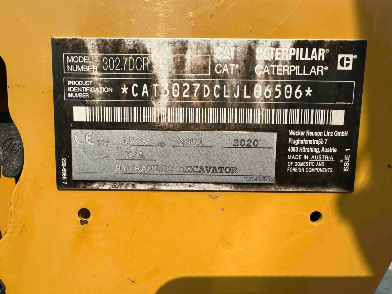 Crawler excavator CAT 302.7DCR: picture 6